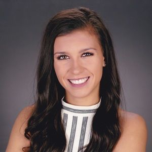 Meet your Posher, Sabrina